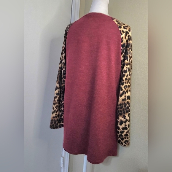 GIDDY UP GLAMOUR Black/cheetah Print Long Sleeve T-Shirt Size XL - Picture 4 of 5